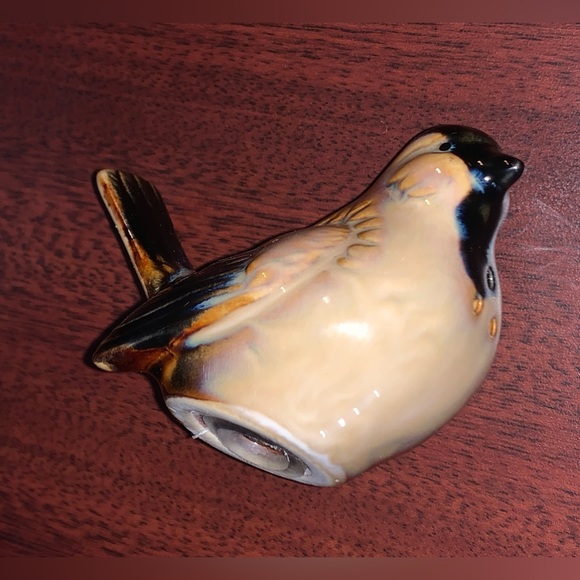 Mid Century Vintage Glazed Ceramic Figural Bird Salt/Pepper Shaker - Picture 10 of 16